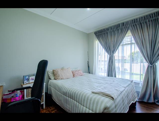 3 BEDROOM HOUSE FOR SALE IN HEIDELBERG INDUSTRIAL